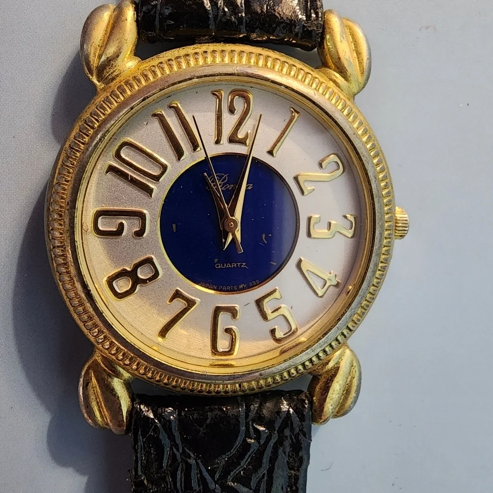 Elegant Gold and Black Women's Watch #7